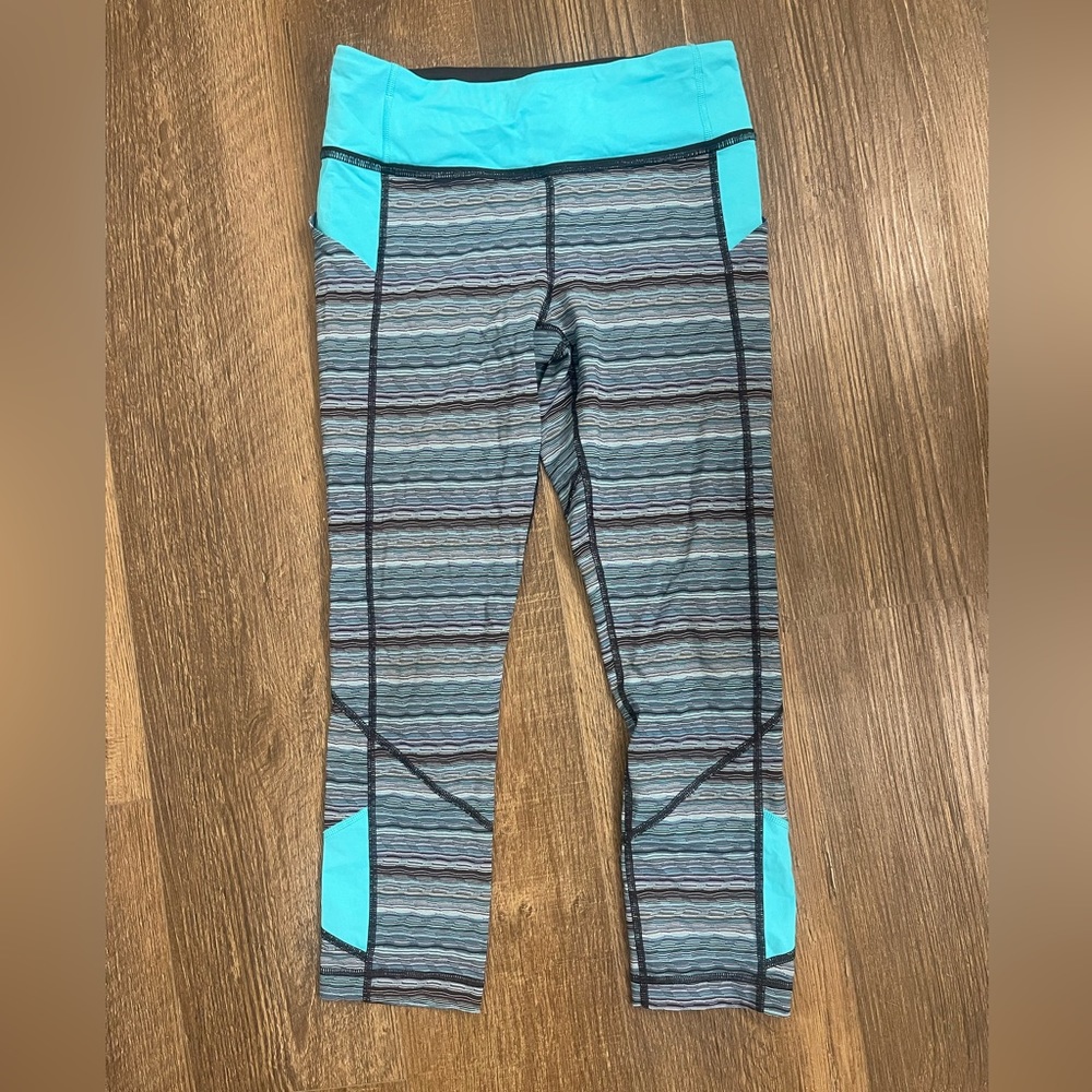 Lululemon mid rise woman’s leggings